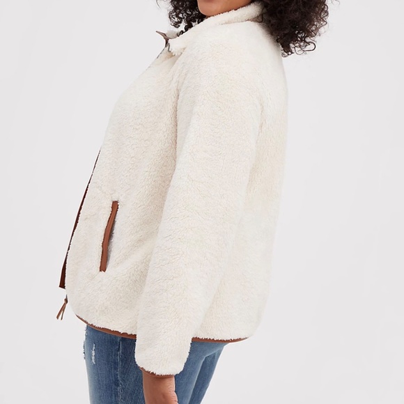 Torrid Faux Shearling Contrast Trim Ivory Zip Front Jacket - Picture 2 of 13